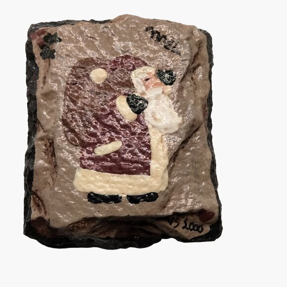 Santa Claus Pin Hand Painted Stone Noel Artisan Signed VS 2000 - Picture 2 of 7